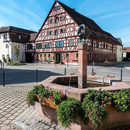 Der Schwan Hotel & Restaurant Schwanstetten Dış mekan fotoğraf