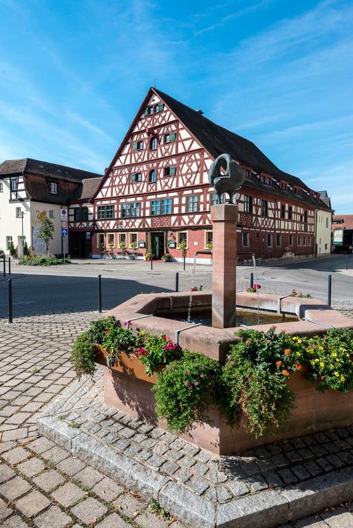 Der Schwan Hotel & Restaurant Schwanstetten Dış mekan fotoğraf
